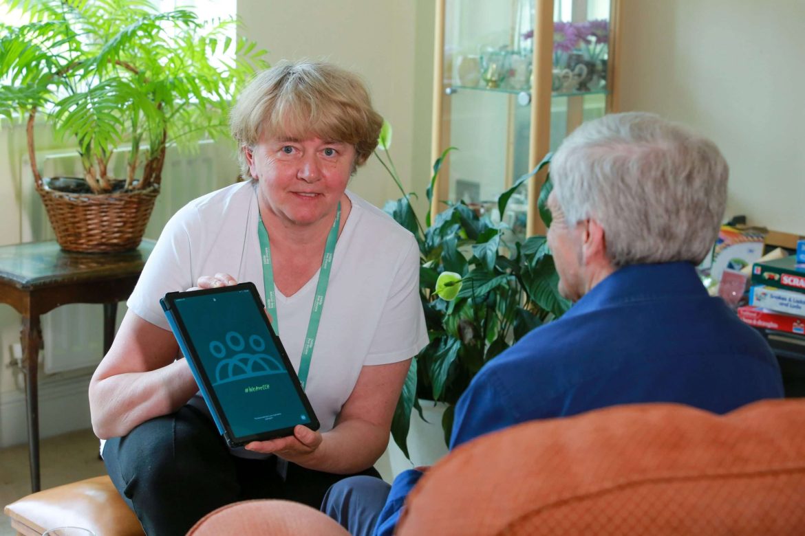 Independent again: How live-in care professionals help seniors thrive