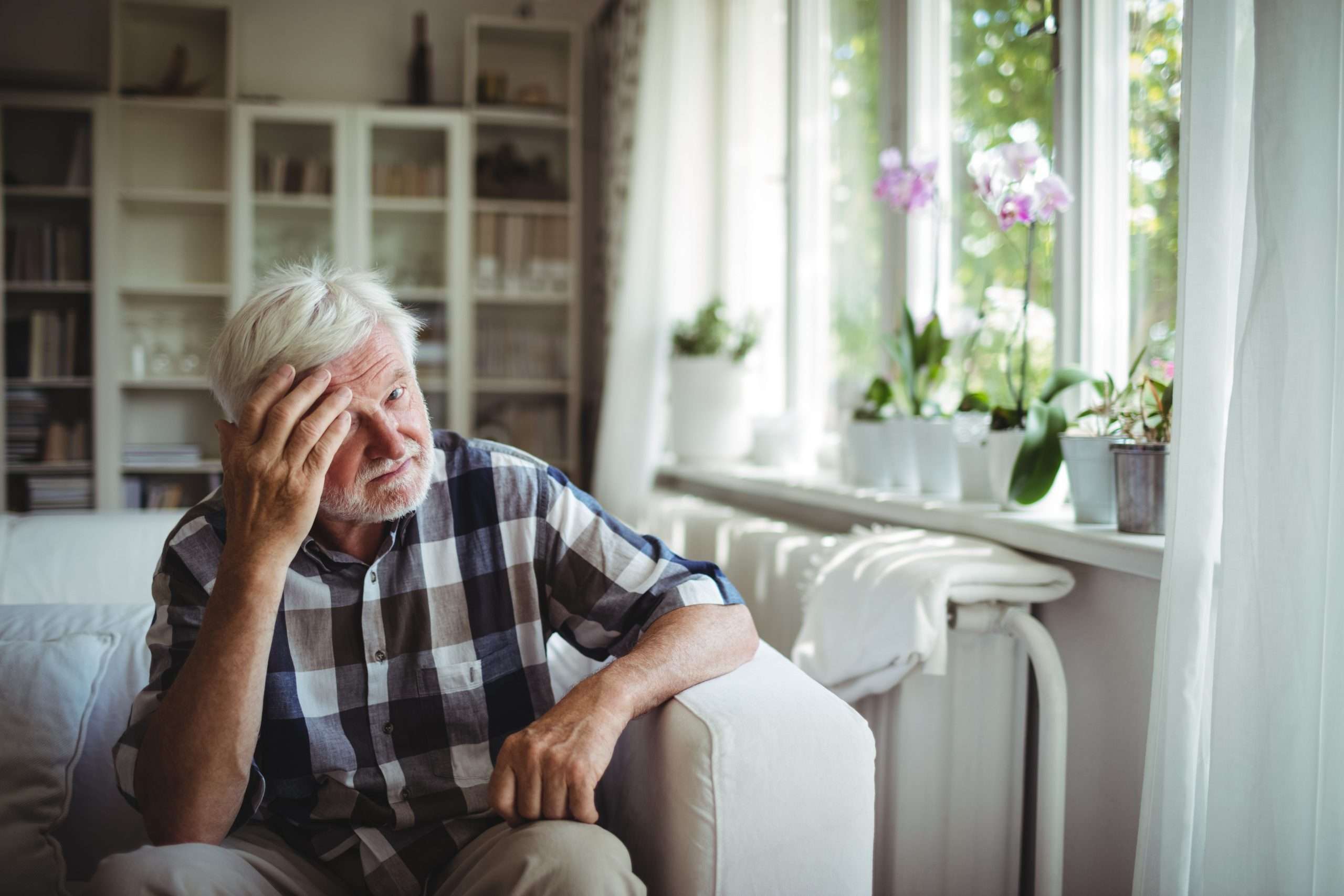 signs an elderly person needs help